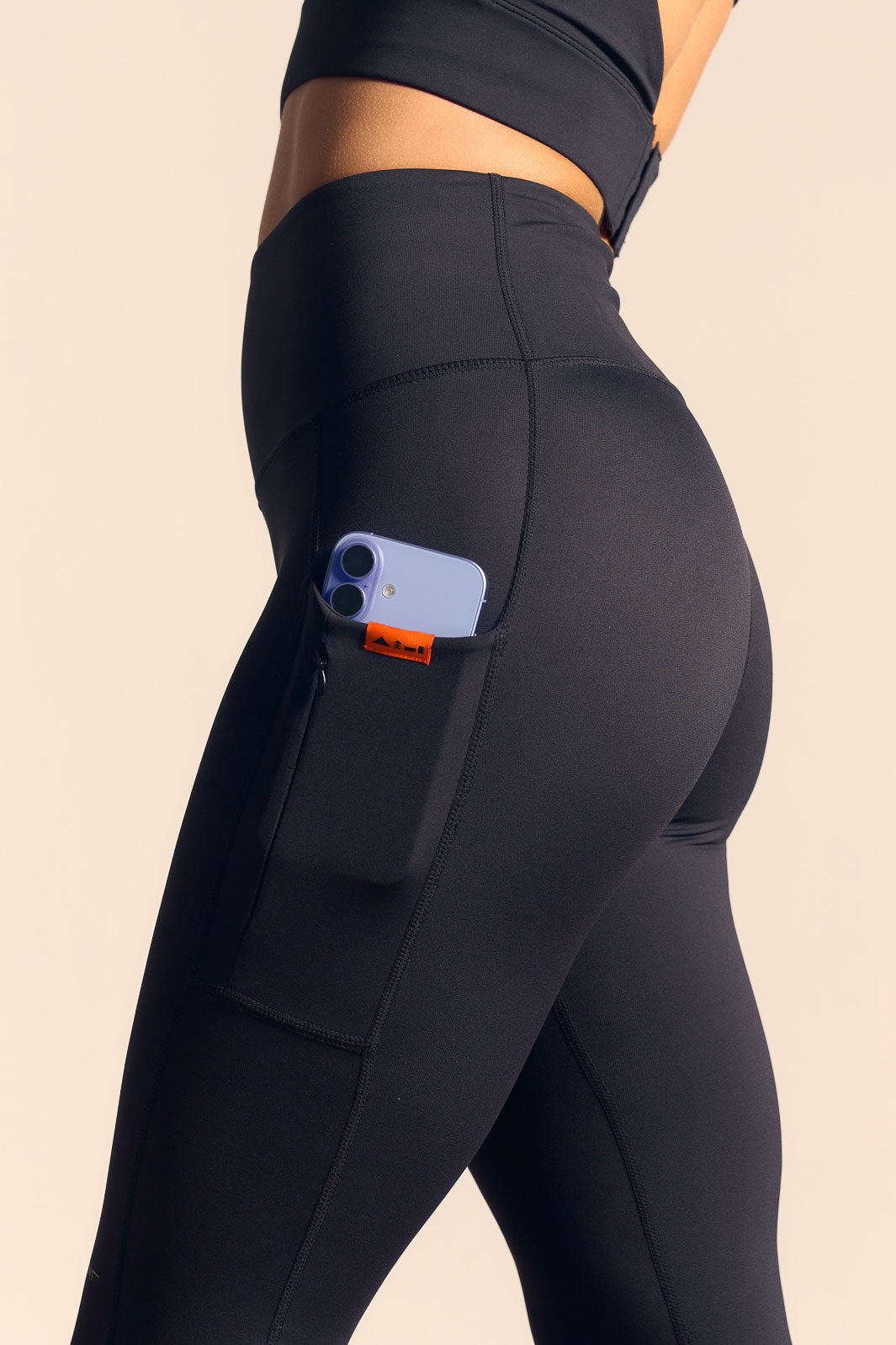 Traverse Legging - Black