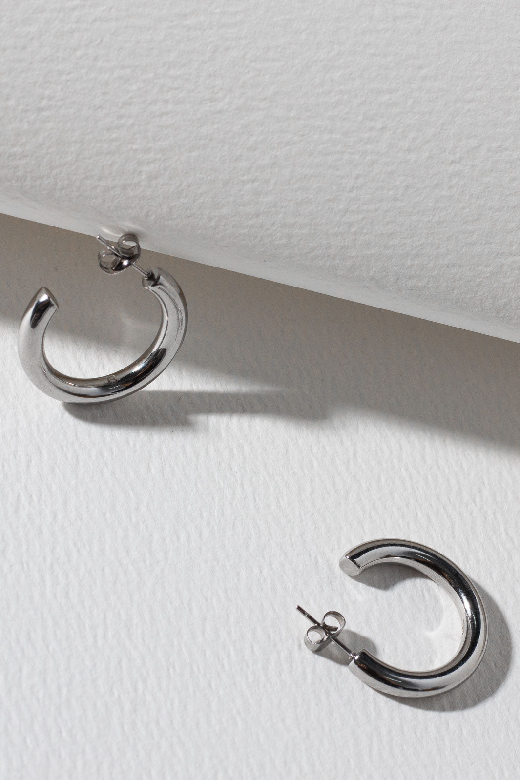 Minimalist Hoop Earrings - Silver