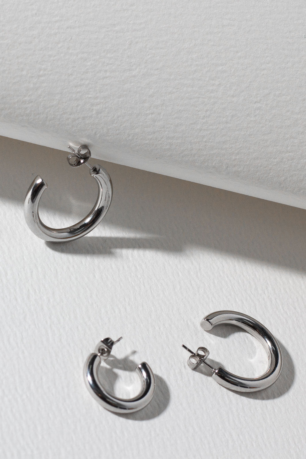 Minimalist Hoop Earrings - Silver